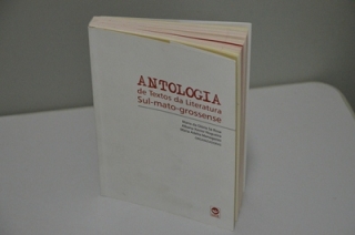 Obra será apresentada na Biblioteca Municipal Rosário Congro